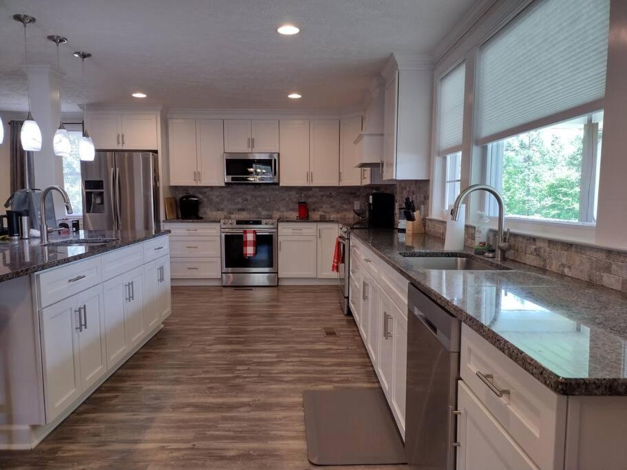 Backwoods Family Getaway! 3 Bedroom House! Yanceyville ภายนอก รูปภาพ