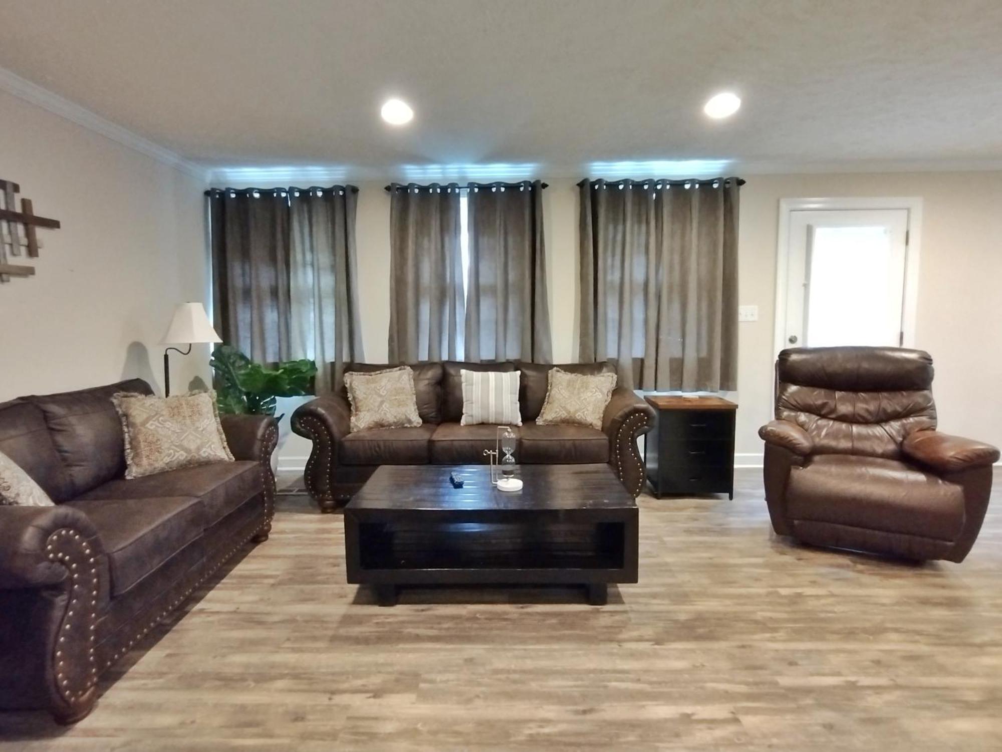 Backwoods Family Getaway! 3 Bedroom House! Yanceyville ภายนอก รูปภาพ
